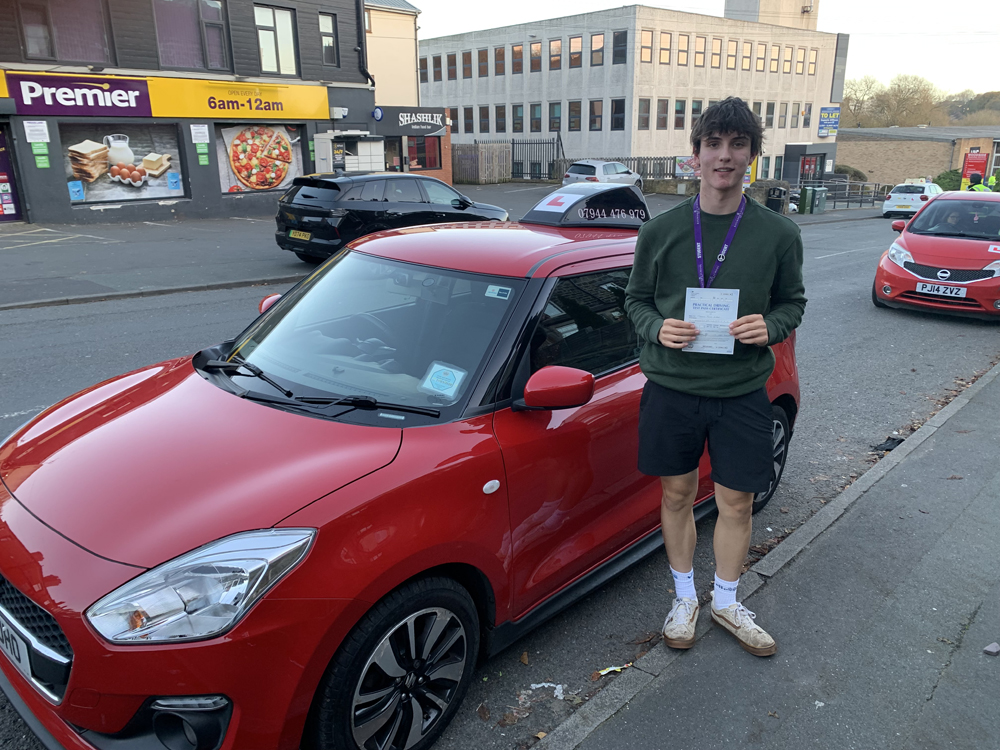 Calm and Patient Driving Instructor in Leeds